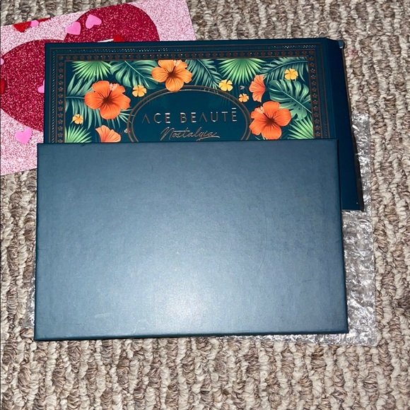 ACE BEAUTÉ nostalgia pallet - Picture 3 of 3